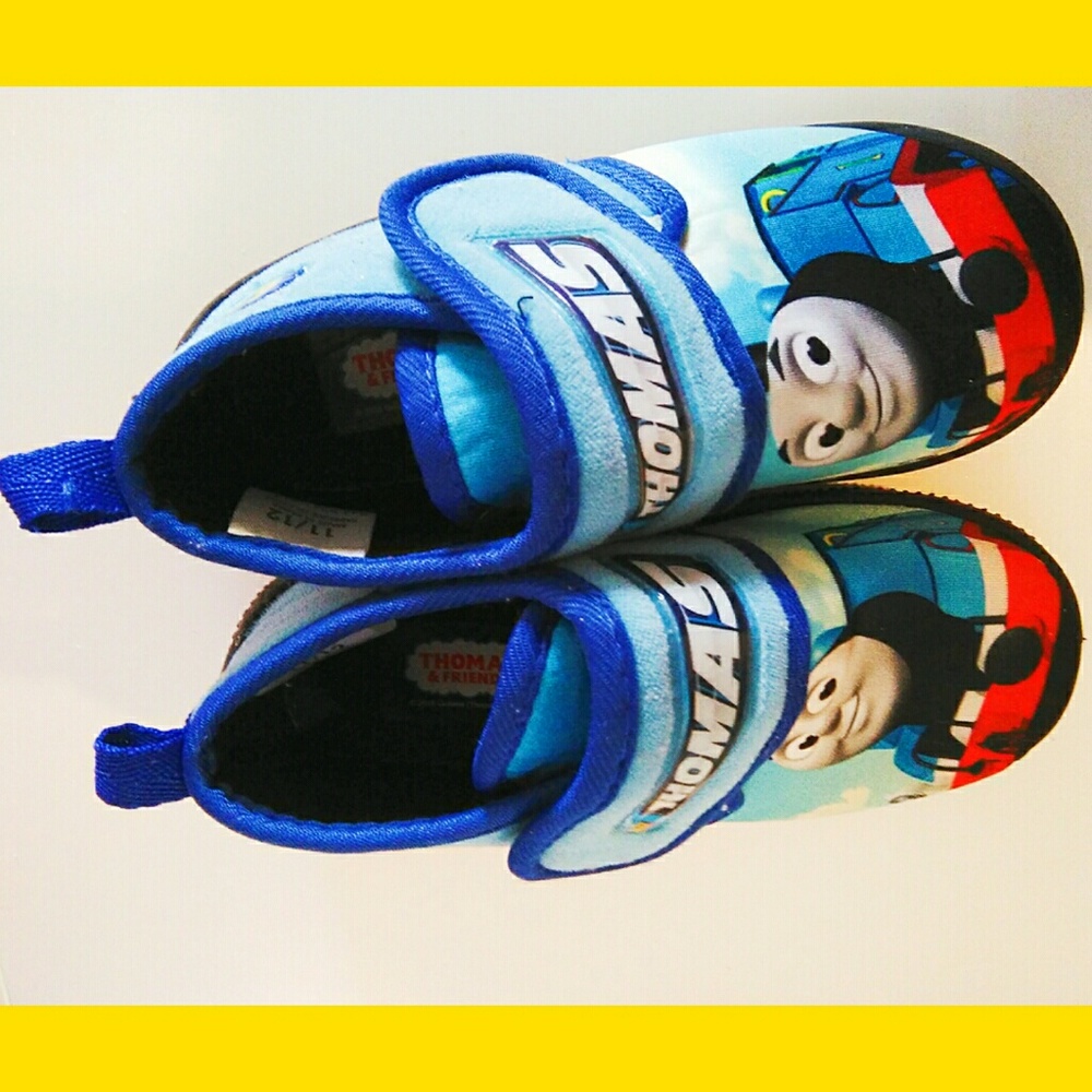 Kid's Slippers | Pantuflas para Niño - Picture 2 of 4